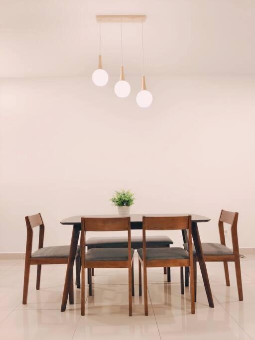 جوهر بهرو A1403 Jb City Sks Habitat Larkin 2Br 6Pax 100Mbps Netflix!! By Stay المظهر الخارجي الصورة